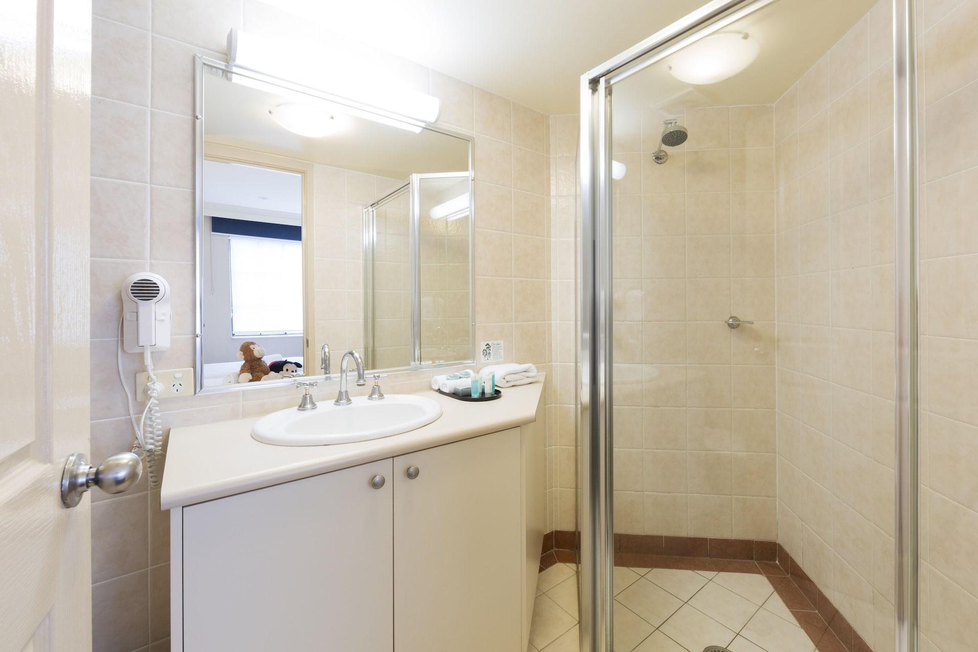 Canberra Parklands Central Apartment Hotel Official Exterior photo