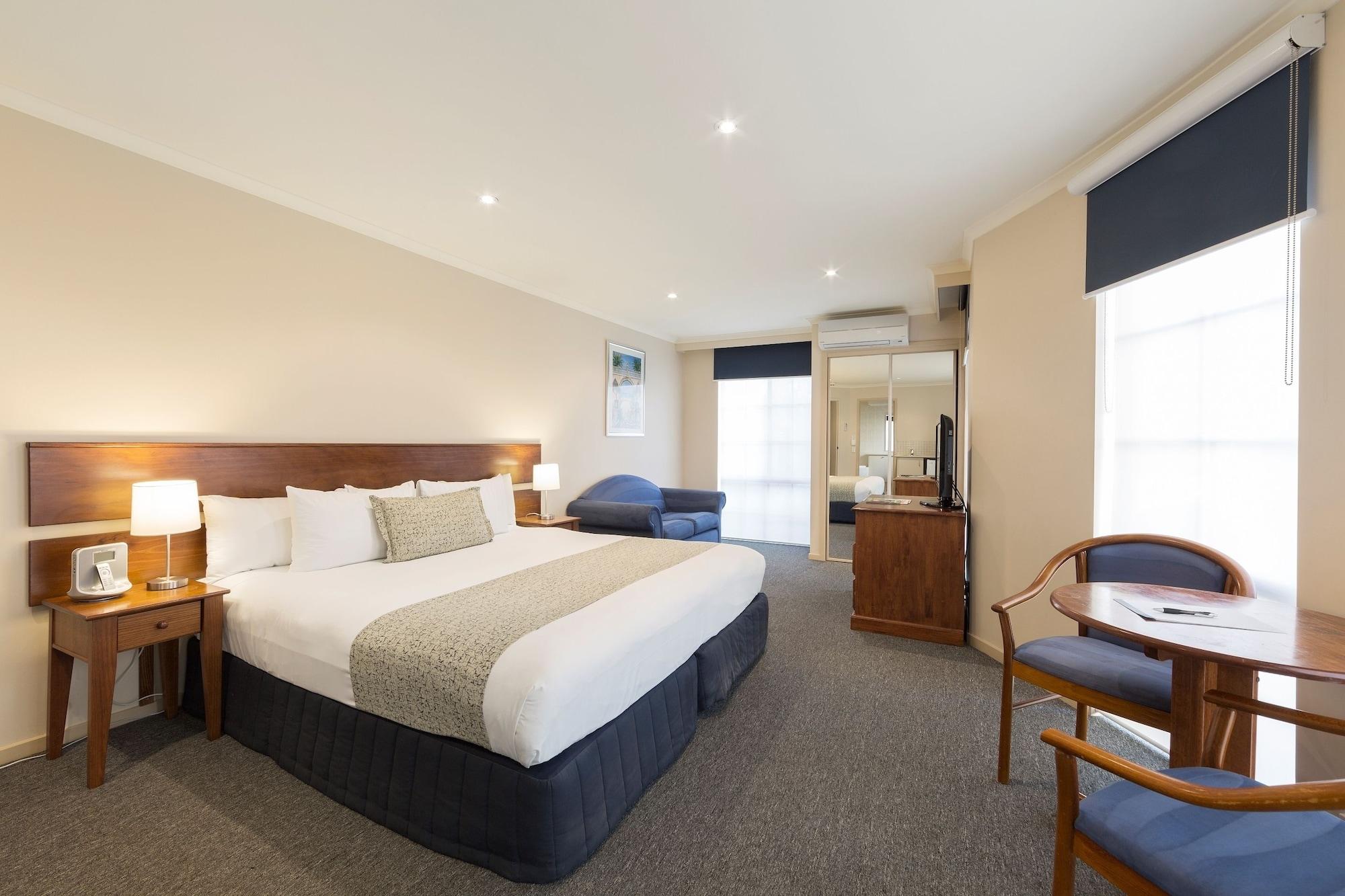 Canberra Parklands Central Apartment Hotel Official Exterior photo