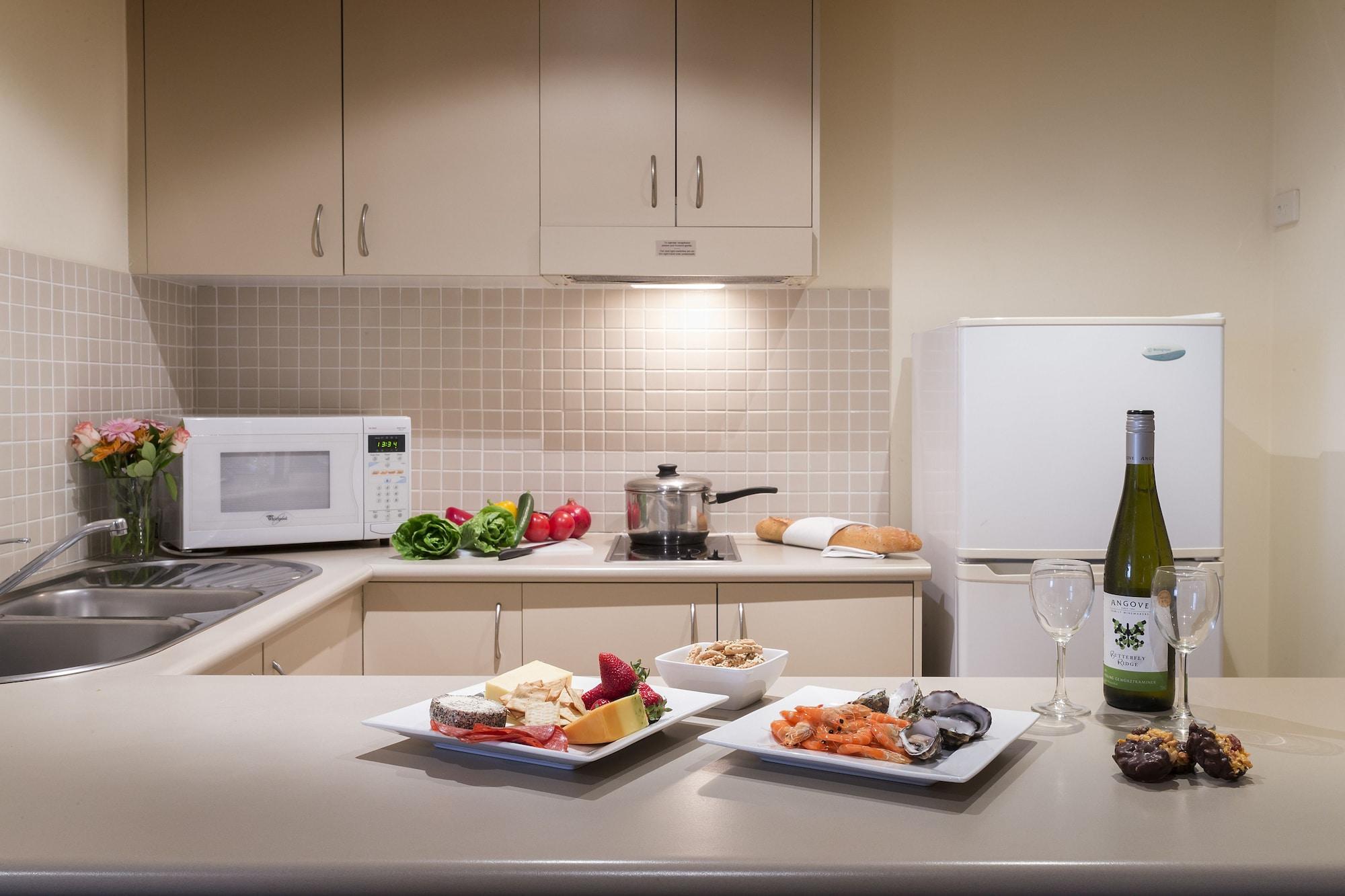 Canberra Parklands Central Apartment Hotel Official Exterior photo