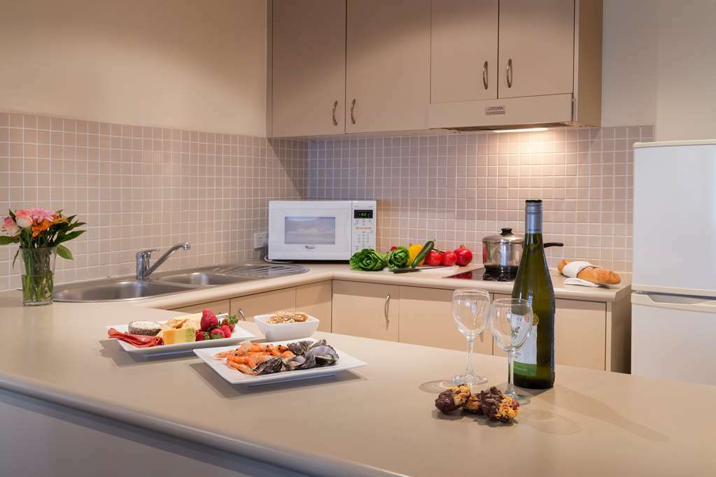 Canberra Parklands Central Apartment Hotel Official Room photo