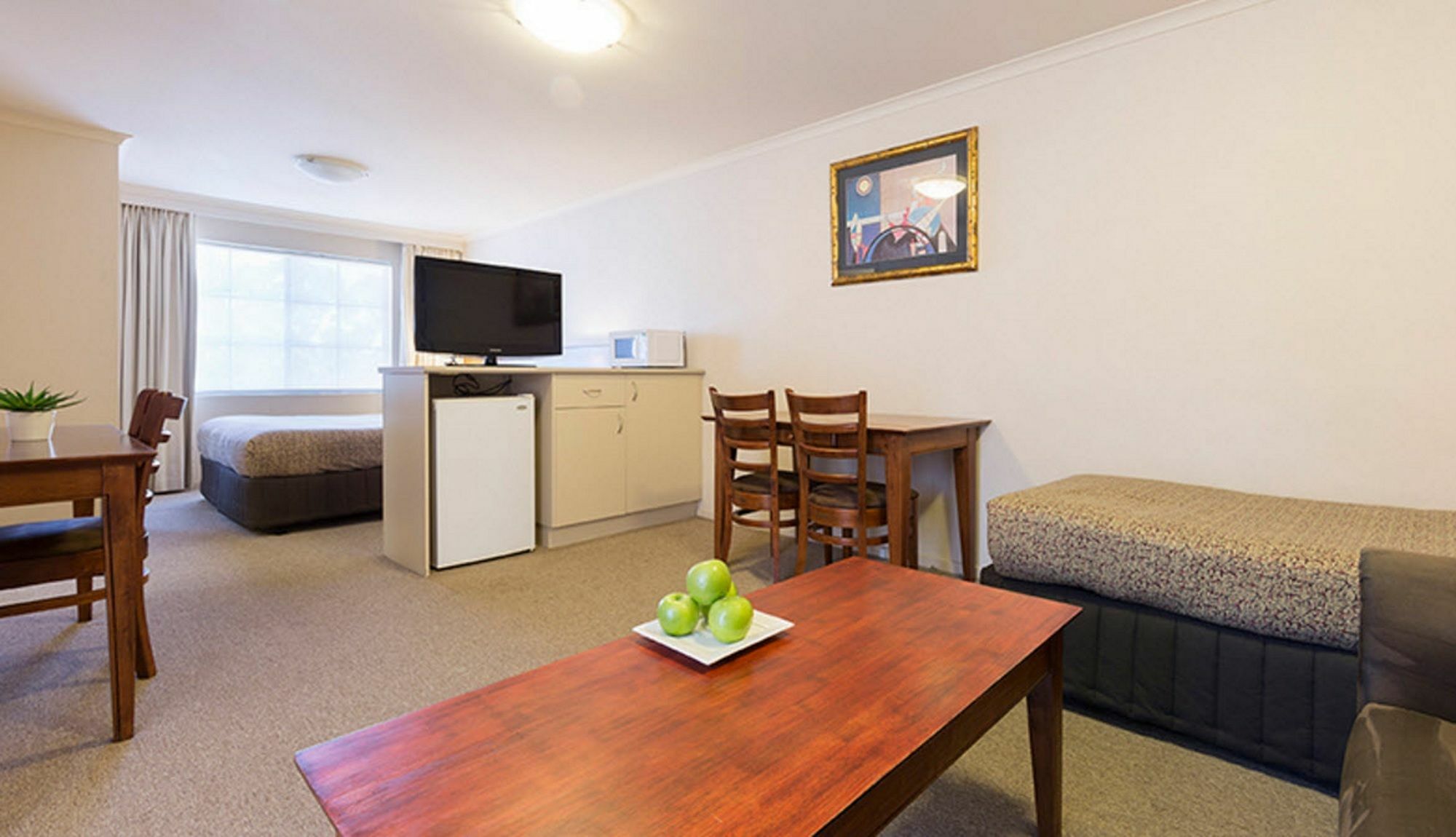 Canberra Parklands Central Apartment Hotel Official Exterior photo