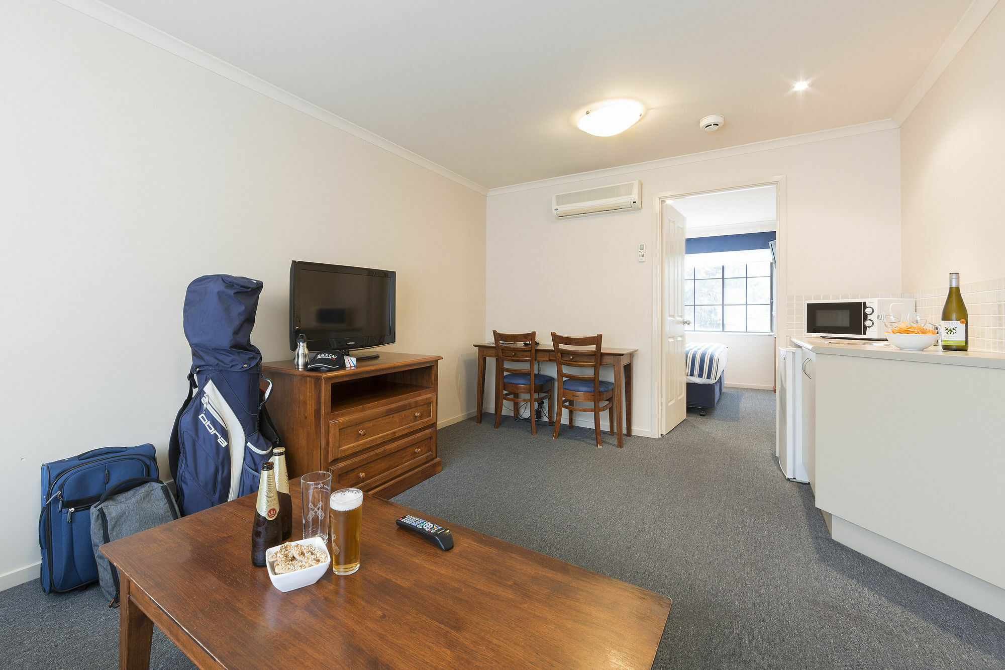 Canberra Parklands Central Apartment Hotel Official Exterior photo