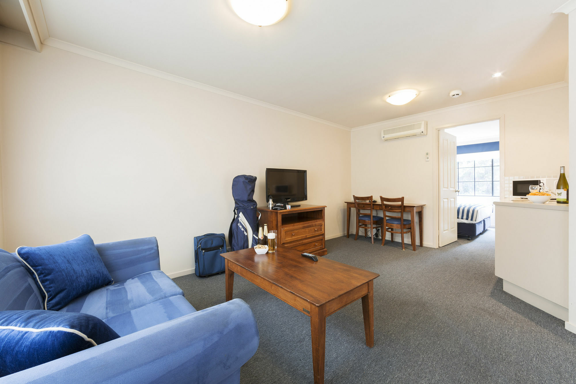 Canberra Parklands Central Apartment Hotel Official Exterior photo