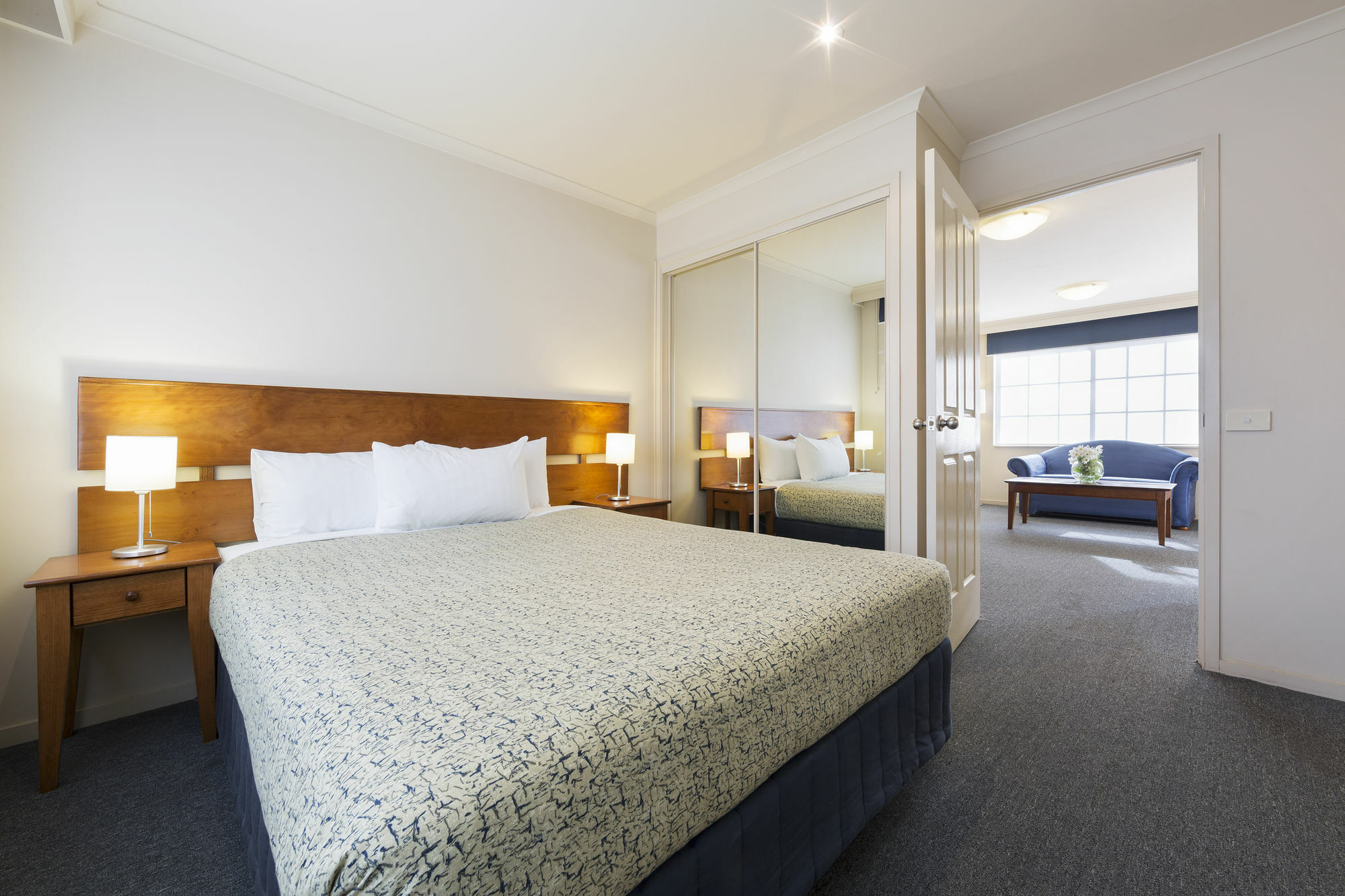Canberra Parklands Central Apartment Hotel Official Exterior photo